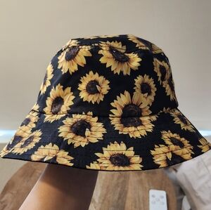 Sunflower Print Bucket Hat